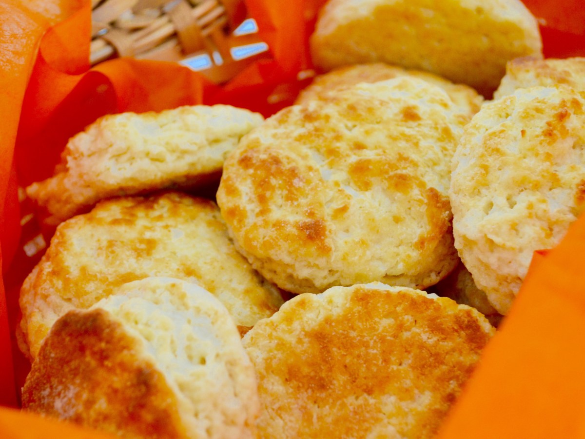 Easy Buttermilk Biscuits