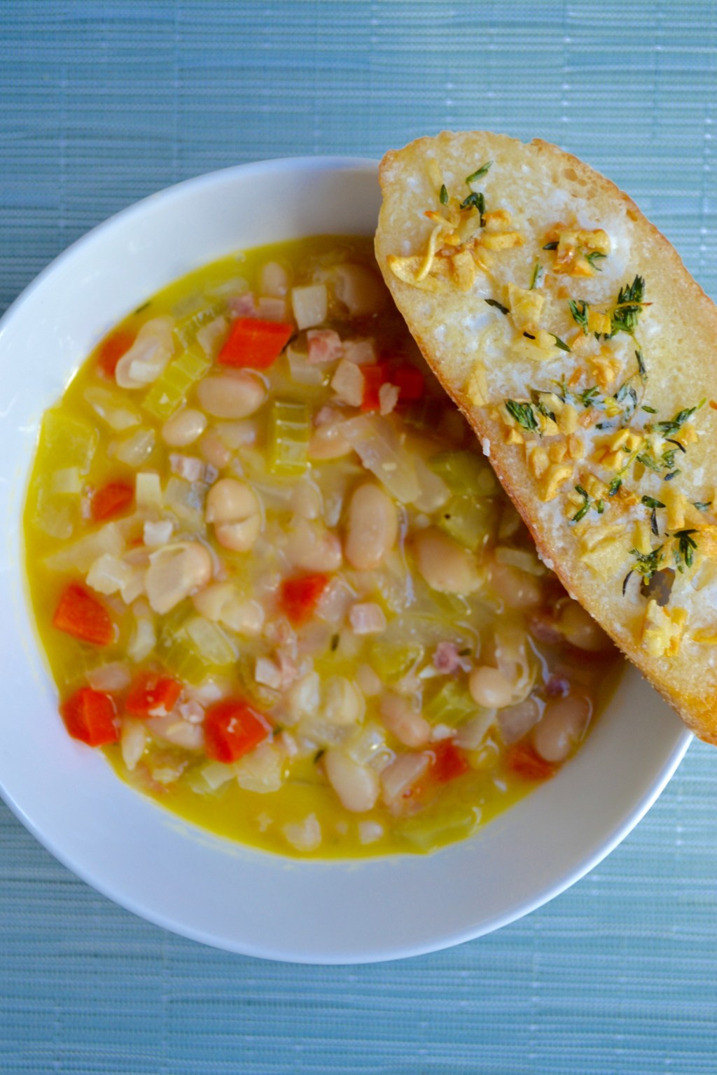 Tuscan White Bean&nbsp;Soup