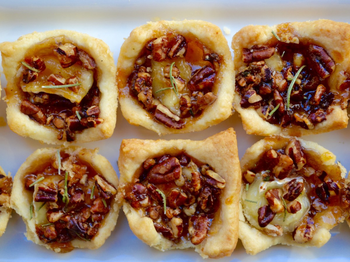 Peach & Pecan Brie&nbsp;Bites