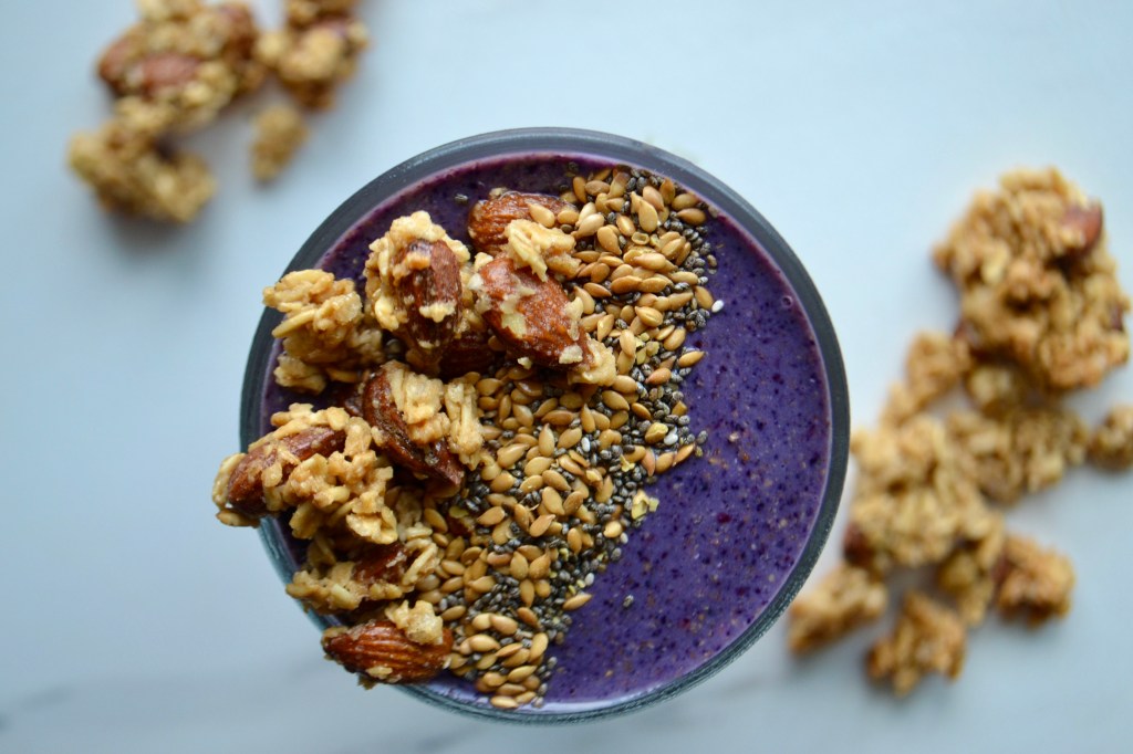 Almond Butter & Berry&nbsp;Smoothie