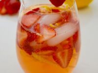 Strawberry Lemon Rose&nbsp;Sangria