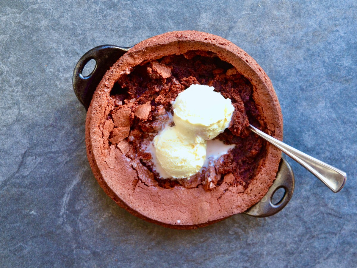 Red Velvet Skillet&nbsp;Brownie